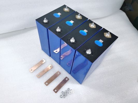 Batterie LiFePo4 280Ah EU Warehouse Cellule 3.2V LiFePo4 pour le stockage de l'énergie solaire