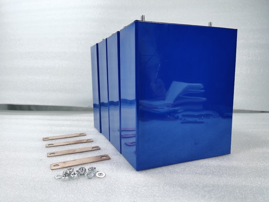 280Ah Lifepo4 Batterie Prismatique Cellule au lithium 3.2V 280Ah 300Ah 310Ah 320Ah